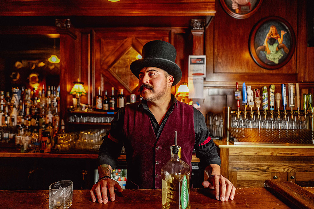 Red Onion Saloon bar